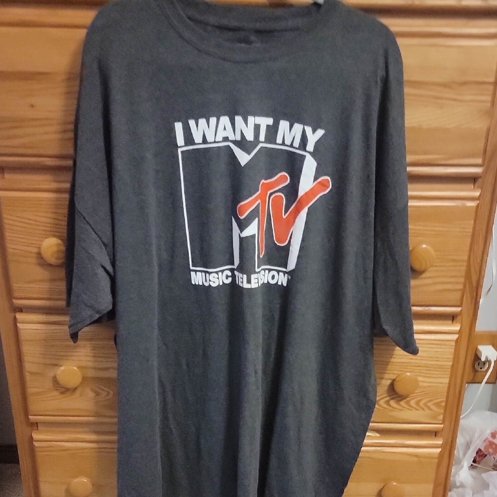 NWOT Mens T Shirt